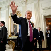 Trump ai minimi di consenso (33%). Tutti i passi falsi del presidente