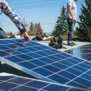 Il prezzo delle dipendenza energetica è elevato. Legambiente: accelerare sulle rinnovabili