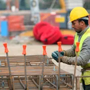 I Comuni col salario minimo fanno rete: «No al lavoro povero con i soldi pubblici»