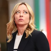 Il caso dei deepfake e le immagini manipolate della premier Giorgia Meloni