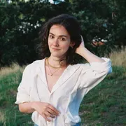 Julia Armfield: «I rituali sono una difesa contro il caos»