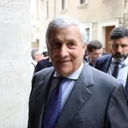 Crisi economica, Tajani: non escludo manovra correttiva