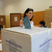 Comunali, il centrodestra tiene Venezia e prende Reggio Calabria al campo largo