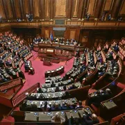 La politica e la Corte: ossequi formali e aggiramenti sostanziali