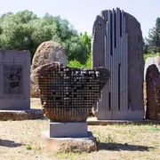 Pinuccio Sciola, il canto e il sangue della pietra in Sardegna