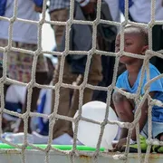 Migrazioni e cisri politica: la vera sfida è restare umani