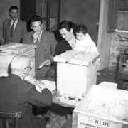 80 anni di voto alle donne, ma l’IA non conosce le “madri costituenti”