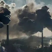 Il costo climatico dei super ricchi: 1 triliardo di dollari l’anno a carico del pianeta