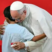 Leone XIV ai bambini: «Non ho mai pensato di diventare Papa, ma ho detto sì»
