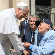 Leone XIV: «Vi spiego perché non dovete lasciare soli i nonni e gli anziani»