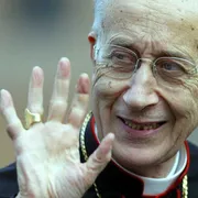Camillo Ruini nel giorno dell'addio alla diocesi di Roma (era l'ottobre del 2003), dopo esserne stato per oltre 17 anni e mezzo alla guida