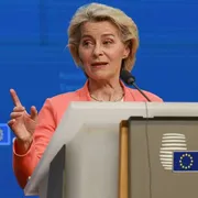 Importazioni cresciute del 45%, la Ue prepara la strategia anti-Cina