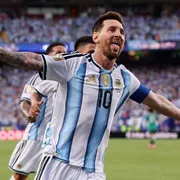 La tripletta di Messi ai Mondiali
e la bellezza del tempo attraversato
