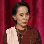 Aung San Suu Kyi ha compiuto 81 anni: nessuno sa più dove sia né il suo stato di salute