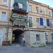 Nei cortili di Odessa, in Ucraina, tra chi dice "no" alla leva