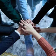 Il pensiero a somma zero e l'esperienza generativa