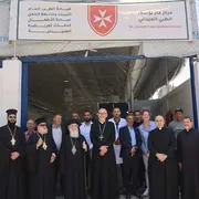 Pizzaballa e Teofilo III inaugurano la clinica a Gaza