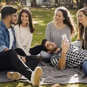 L’esercizio (ritrovato) della lealtà
quando non ci si fida più di nessuno