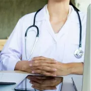 Suicidio assistito, migliaia di firme all’appello dei medici contro una legge