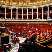 “Aiuto a morire”, la Francia tira dritto