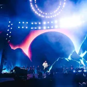 I concerti da record, la canzone in crisi: cosa sta succedendo alla scena musicale italiana