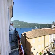 Il Papa in vacanza a Castel Gandolfo: torna a risiedere nel Palazzo Apostolico