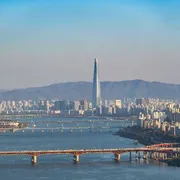Panorama di Seul, attraversata dal fiume Han. La capitale della Corea del Sud ospiterà la Gmg 2027 / Alamy