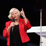 Intransigente pro-life, una vita controcorrente: l’assassinio di Ann Widdecombe scuote l’Inghilterra