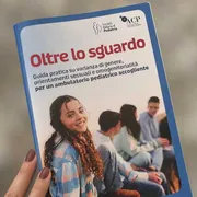 La copertina della Guida della Società italiana di pediatria sulla varianza di genere nei bambini