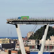 «Nessuna condanna ce li restituirà»: l'attesa dei familiari delle vittime del ponte Morandi