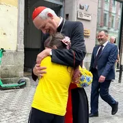 Zuppi a Kiev e la sua preghiera per i «costruttori di pace» in Ucraina