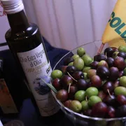Nuove norme per le etichette evo: l'olio extravergine non potrà essere miscelato