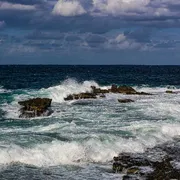 Lo scienziato del Cmcc esperto di oceanografia: «Il Mediterraneo mai così caldo con picchi fino a 8 gradi in più»
