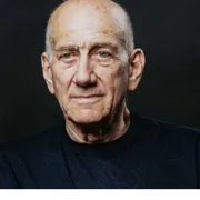 Parla Olmert: «Netanyahu ormai è finito. È tempo che gli arabi entrino nel governo»