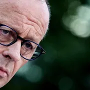 Germania, si cambia. Il cancelliere Merz è pronto al rimpasto, dopo il caso Spahn