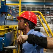Elettrodomestici, tecnologia, farmaci: ex-Ilva a parte, come sta davvero l'industria italiana?