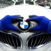 La crisi dell'auto tedesca tocca anche la Bmw: tagli di 8.000 dipendenti entro fine 2027