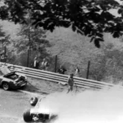 50 fa l'incidente di Lauda: quel giorno nacque la F1 moderna, più sicura grazie alla tv