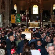 I funerali di don Mazzi e la sua "preghiera del ciao"