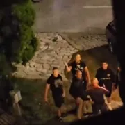 Giovani ebrei italiani assediati a Sofia: sotto l’hotel i cori dei naziskin