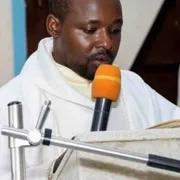 In Nigeria è stato ucciso un sacerdote
e assaltata una chiesa