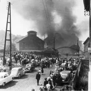 La miniera di Marcinelle nel giorno dell'incidente in una foto dell'epoca. Foto d'archivio