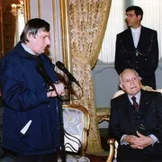Don Luigi Ciotti e Scalfaro in una cerimonia al Quirinale, foto estratta dall'archivio del Quirinale
