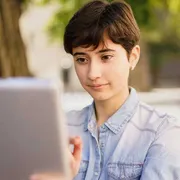 Dare ai figli la libertà di cavarsela da soli
