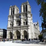 Parigi, Lourdes e Metz: Leone XIV in Francia
fra giovani, culto mariano e radici d’Europa