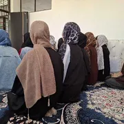 Gul, Mahdia, Leil e le altre: la resistenza delle donne afghane passa dalle scuole invisibili