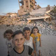 «Ai bambini di Gaza il Premio Nobel per la pace»
