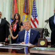 Il trivalente "forse piuttosto letale" e l'autismo: Trump choc sui vaccini
