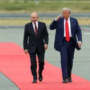 Che fine ha fatto la distensione tra Putin e Trump? Un anno dopo l'Alaska, è tornato il gelo