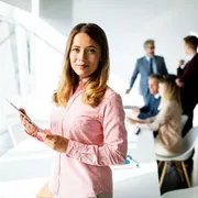 Attrarre, connettere e incentivare: la ricetta per i talenti
